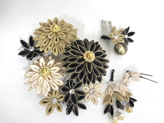 Akiさんの新作つまみ髪飾り|振袖レンタル・髪飾り|大阪都島、日産呉服・和田甚