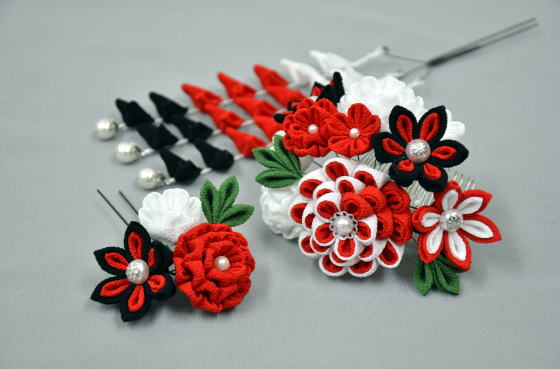 創作髪飾り、昭子の部屋|つまみ髪飾り|大阪・日産呉服・和田甚