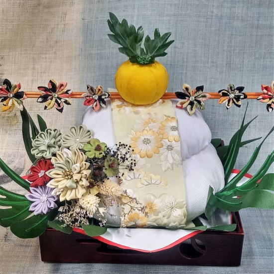 シルクつまみ飾り【Aki-okagami】|つまみ髪飾り|大阪都島、日産呉服・和田甚