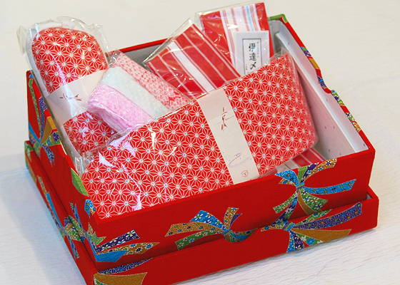 大阪、日産呉服・和田甚の着付け小物各種