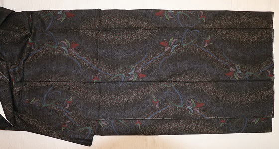 ③上前の衽を下前の衽に合わせる