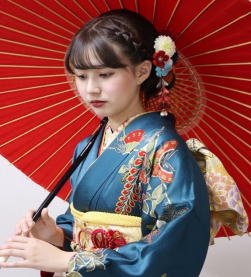 正絹五枚繻子牡丹・蝶文様の青地振袖|fr108|振袖レンタル|大阪・日産呉服