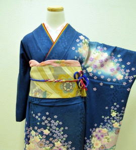 正絹地紋入り花づくし文様のブルー地振袖|fr139|振袖レンタル|大阪・日産呉服