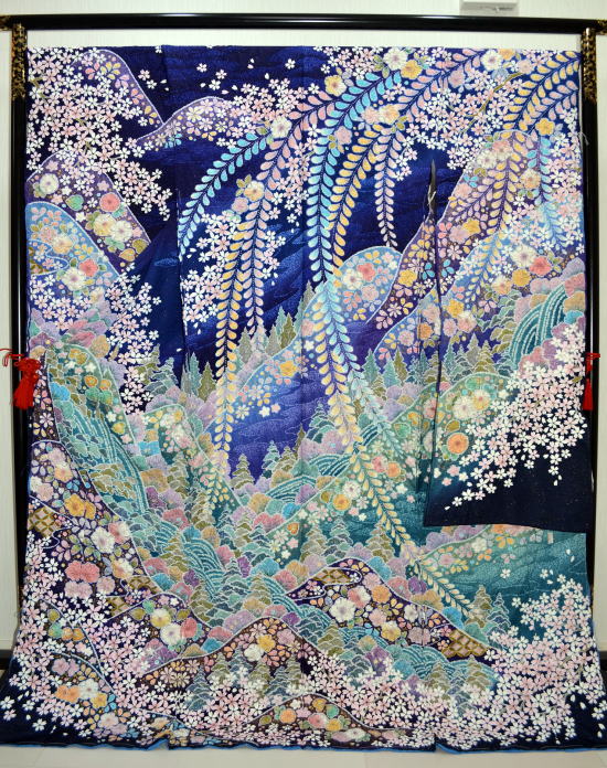 十日町・翠山工房謹製：辻が花総絞りブルー振袖|振袖レンタル|大阪・日産呉服