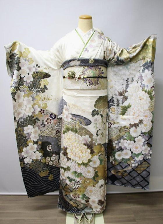 正絹京友禅最新柄振袖・白地【FUN-2056】|高級振袖販売・レンタル|大阪都島、日産呉服・和田甚