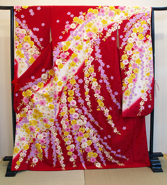 正絹地紋入り桜流れ文様京友禅の赤地振袖、レンタル大阪