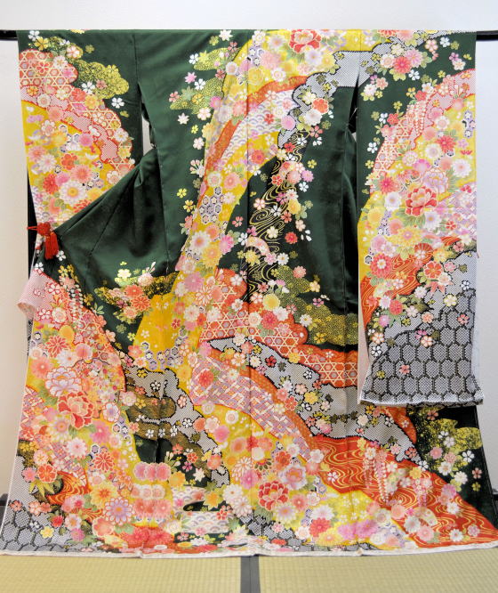正絹金彩京友禅振袖、グリーン、レンタル大阪