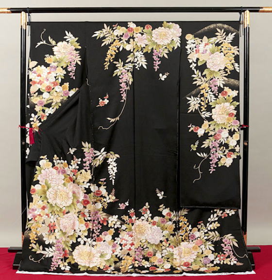 正絹丹後ちりめん紋綸子蘇州刺繍豪華古典柄振袖・黒【FO-104】振袖レンタル|大阪、日産呉服・都島店