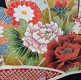 黒地花柄小袖|H-022|袴レンタル|H-20|大阪。地下鉄都島駅徒歩1分