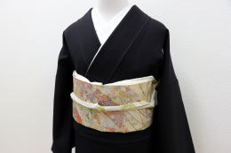 正絹純金縫取り鳳凰柄黒留袖【TR-032】|高級留袖レンタル|大阪、都島・日産呉服・和田甚