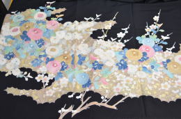 正絹最高級総刺繍菊柄黒留袖|tr-040|留袖レンタル大阪