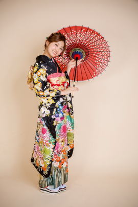 振袖フォト成人式・着付け＆ヘアー＆メイク・創作髪飾り|振袖レンタル|大阪、日産呉服・和田甚