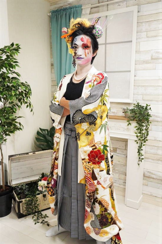 アバンギャルドな写真撮影|フォトスタジオ・和田甚|大阪都島、日産呉服・和田甚