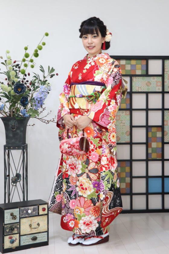振袖前撮り＆フォト成人式・着付け＆ヘアー＆メイク・創作髪飾り|振袖レンタル・写真撮影|大阪、日産呉服・和田甚