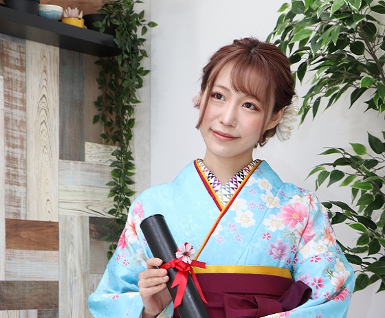 卒業式、袴レンタル大阪・ブルー・ピンク花柄小袖：H-004