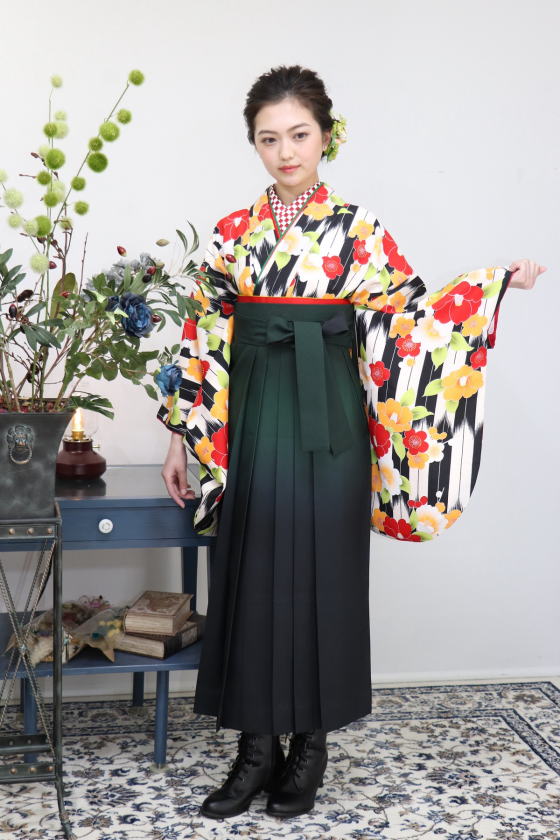 フォトスタジオ（写真スタジオ）：WadajiN、袴前撮り他各種写真撮影承ります|レンタルキモノ|大阪・日産呉服都島店