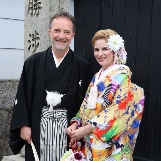 和婚、フォトウエディング（フォトブライダル）神社出張プラン・着付け＆ヘアー＆メイク・写真撮影・創作髪飾り|レンタル白無垢・色打ち掛け・黒紋付き|大阪、日産呉服・和田甚