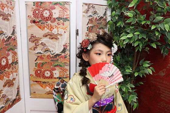 フォトスタジオ（写真スタジオ）WadajiN【日産呉服・和田甚】キモノレンタル・着付・ヘアー・メイク・ネイル・写真撮影|大阪、都島