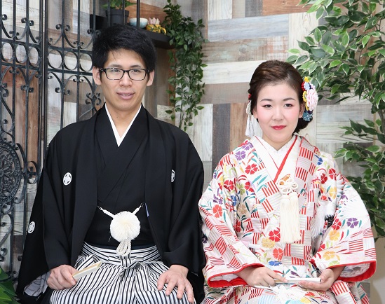 和婚、フォトウエディング（フォトブライダル）・着付け＆ヘアー＆メイク・写真撮影・創作髪飾り|レンタル白無垢・色打ち掛け・黒紋付き|大阪、日産呉服・和田甚