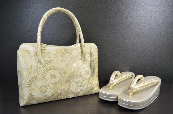 「華三彩」ゴールド（金色）花柄高級草履バッグ：zb-1009、大阪、日産呉服・都島店