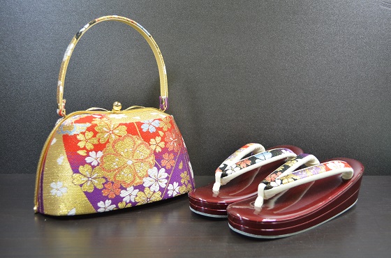ゴールド（金色）バッグ＆えんじ色（濃い赤）草履セット、大阪、日産呉服・都島店