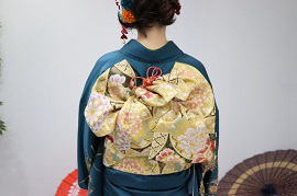 振袖、楽々帯結び：大阪・日産呉服和田甚